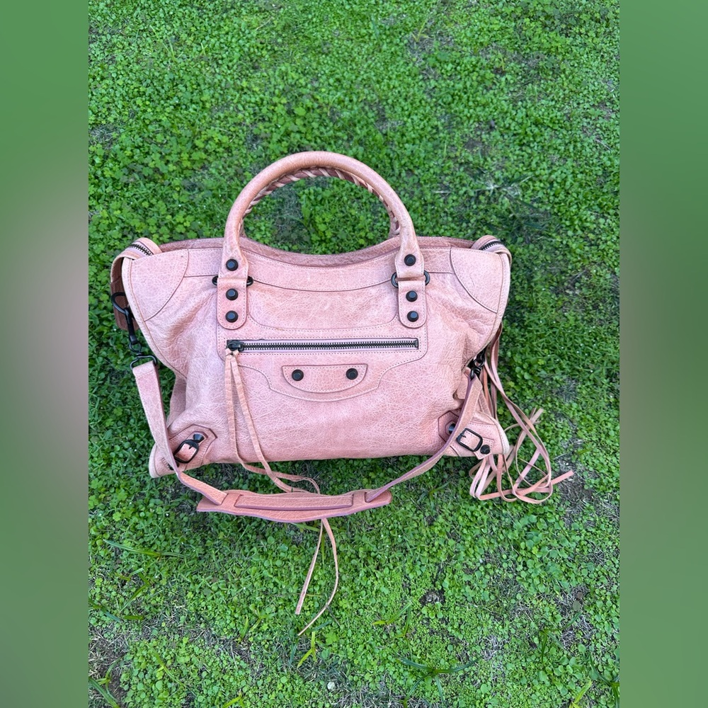 SOLD balenciaga city classic.